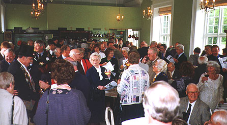 04j.jpg (46178 bytes) - Jette van Deurs