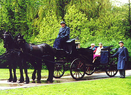 14n.jpg (95251 bytes) - Nicolai Caiezza